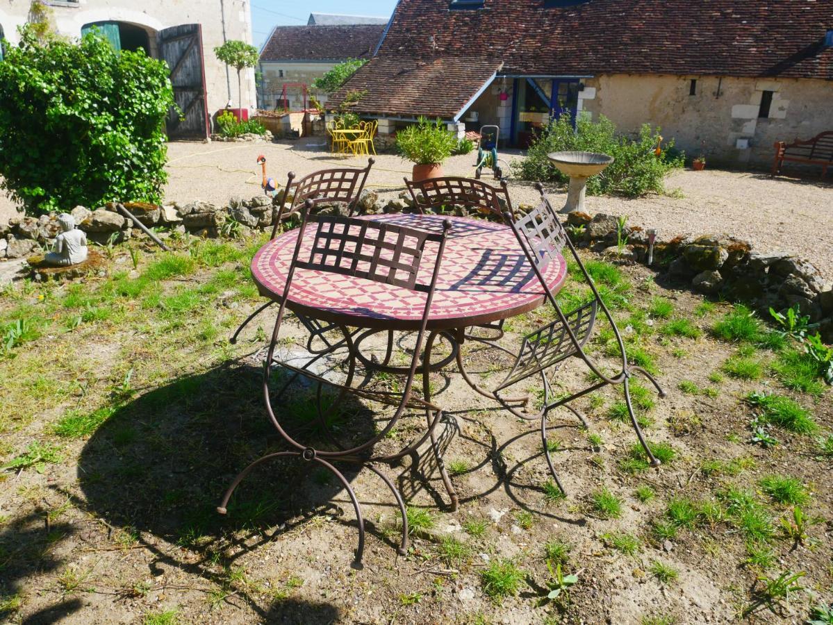 Au Coeur De La Cour Villa Saint-Georges-sur-Cher Exterior foto